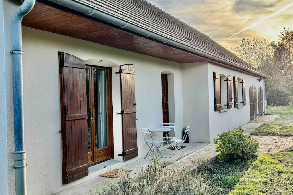 Gite 3 Etoiles Les Gourlines Avec Balneo, Veranda, Piscine Et Garage Avermes Eksteriør bilde
