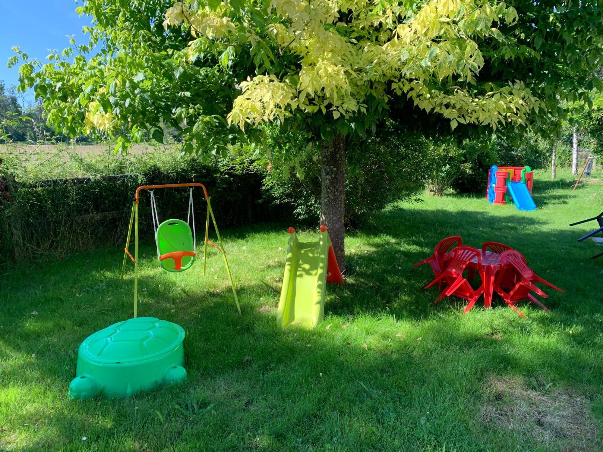 Gite 3 Etoiles Les Gourlines Avec Balneo, Veranda, Piscine Et Garage Avermes Eksteriør bilde